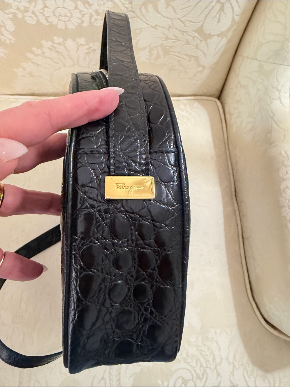 Salvatore Ferragamo Black Croc-Embossed Leather Crossbody Bag - Picture 8 of 16